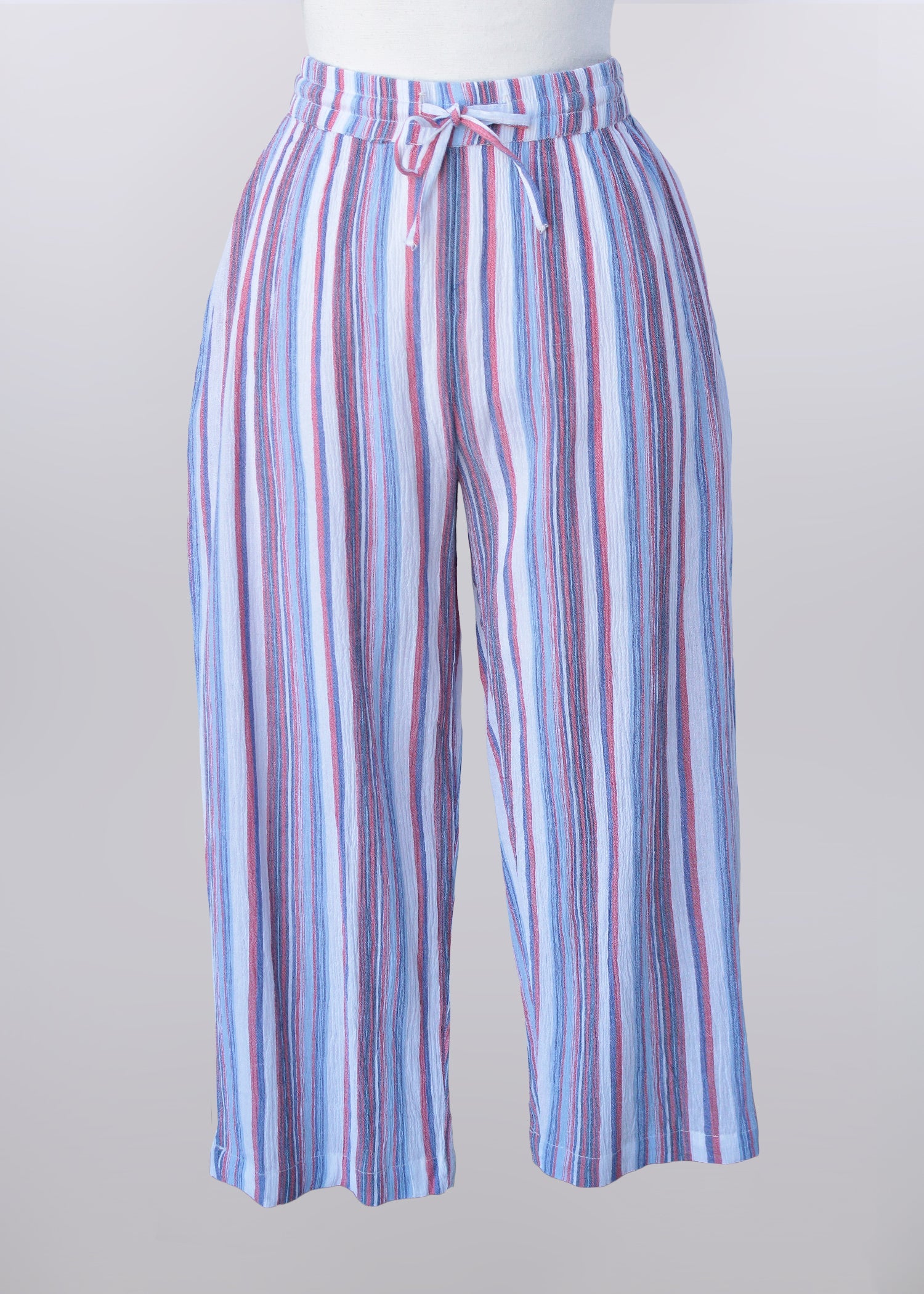 Striped Pull On Capri Pants